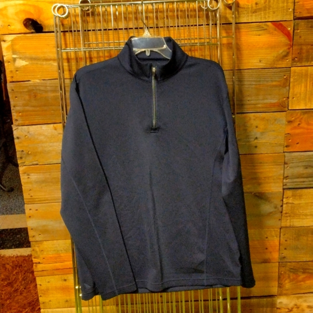 UNTUCKit Navy long sleeve pull over size Medium.